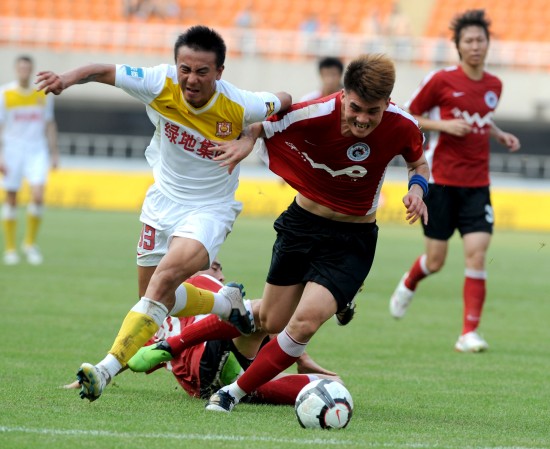 飞得也更远